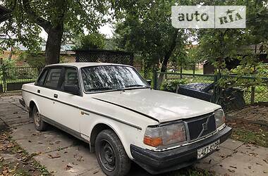 Седан Volvo 240 1985 в Ровно