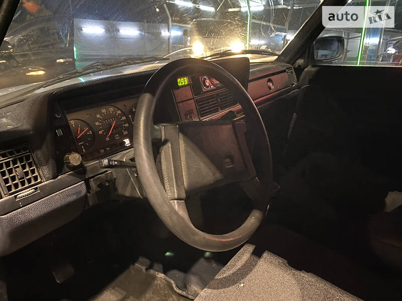 Універсал Volvo 240 1986 в Києві