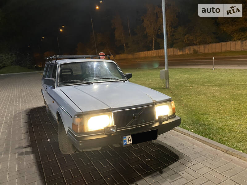 Універсал Volvo 240 1986 в Києві