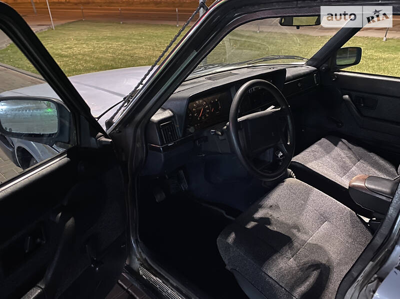 Універсал Volvo 240 1986 в Києві