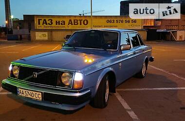 Седан Volvo 244 1978 в Киеве