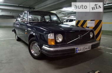 Седан Volvo 244 1977 в Киеве