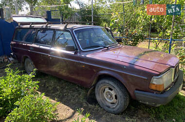 Седан Volvo 244 1981 в 