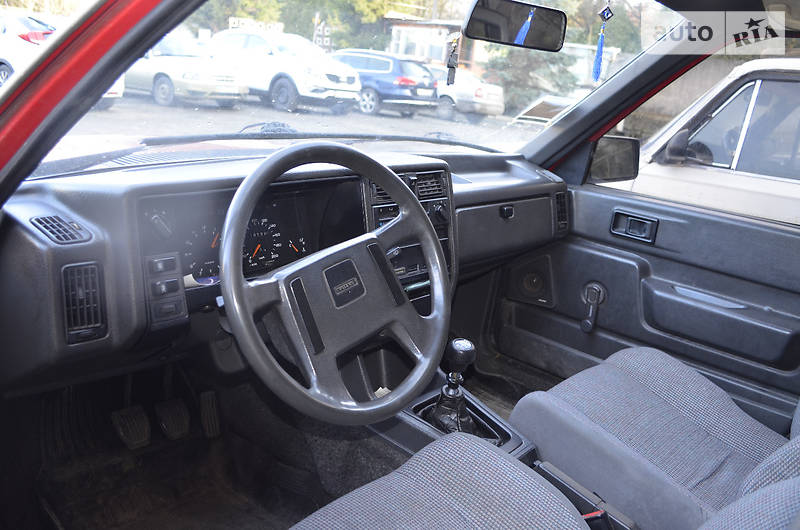 Хэтчбек Volvo 340 1986 в Львове