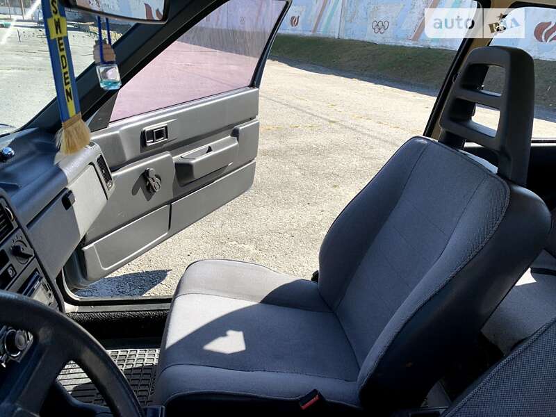 Купе Volvo 340 1986 в Березані