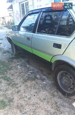 Хэтчбек Volvo 340 1985 в 