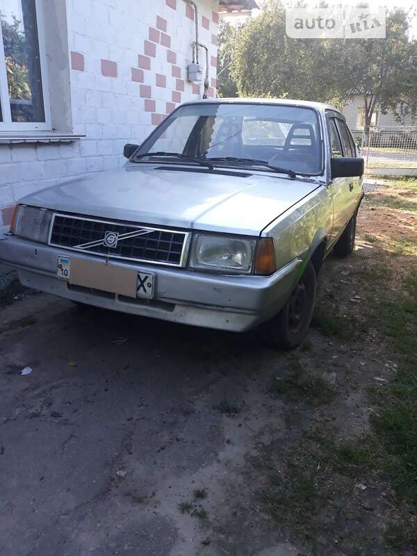 Хэтчбек Volvo 340 1985 в Луцке