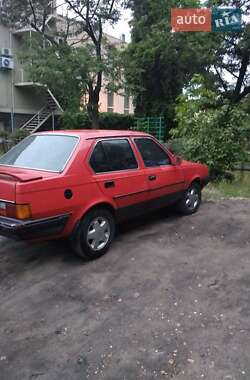 Хэтчбек Volvo 340 1987 в 