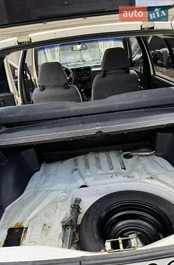 Хэтчбек Volvo 340 1989 в 