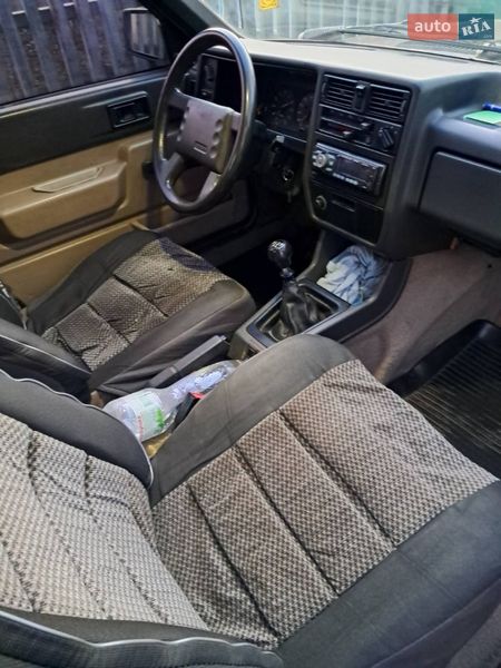 Хетчбек Volvo 340 1987 в Ромнах