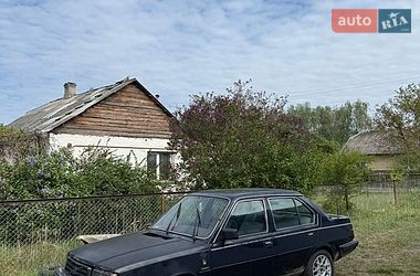 Хэтчбек Volvo 340 1986 в Ковеле