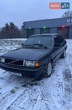 Седан Volvo 360 1987 в Харькове
