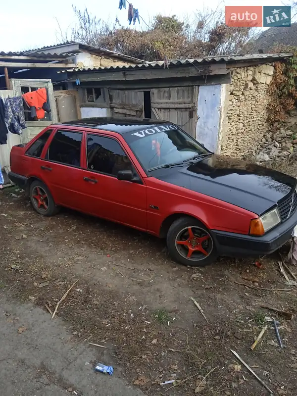 Volvo 440 1990