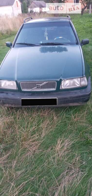 Хэтчбек Volvo 440 1995 в 