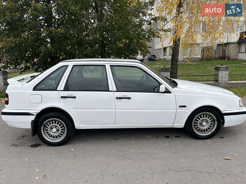 Хэтчбек Volvo 440 1990 в Переяславе