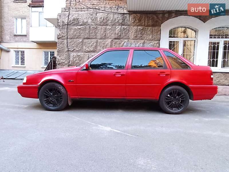 Хетчбек Volvo 440 1996 в Києві