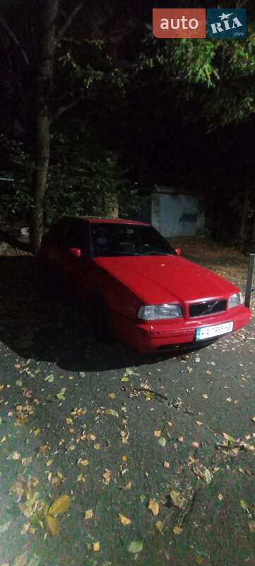 Хетчбек Volvo 440 1996 в Києві