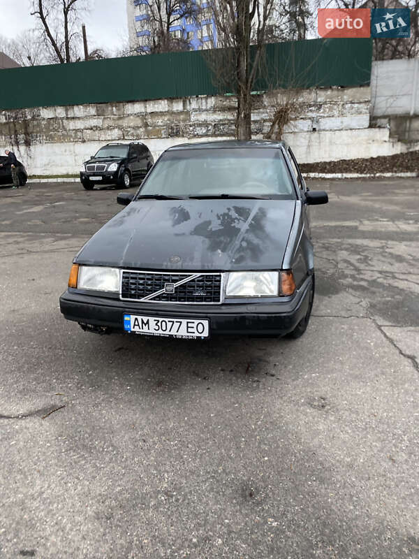 Volvo 440 1991