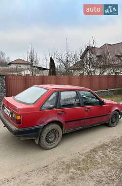 Хэтчбек Volvo 440 1991 в Шумске