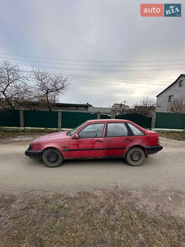 Хэтчбек Volvo 440 1991 в Шумске