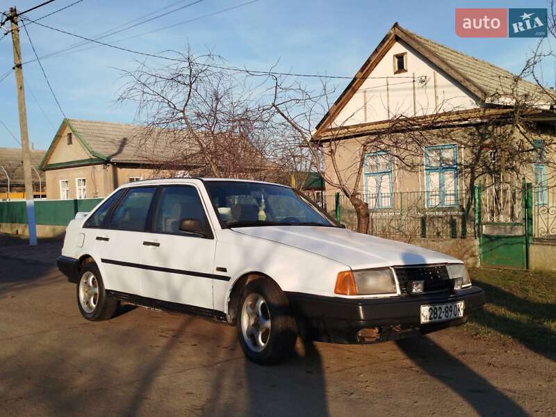 Volvo 440 1992 Volvo 440 1992