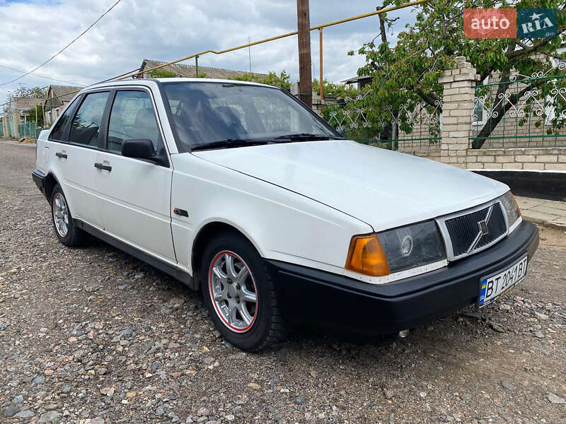 Хетчбек Volvo 440 1992 в Миколаєві