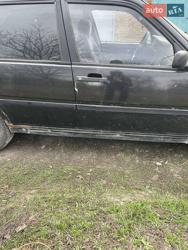 Хэтчбек Volvo 440 1989 в Знаменке