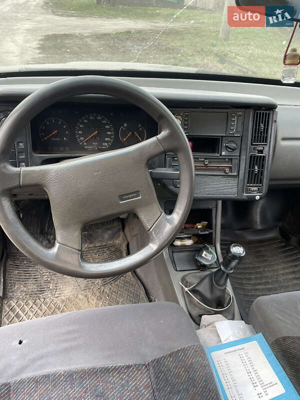 Хэтчбек Volvo 440 1989 в Знаменке