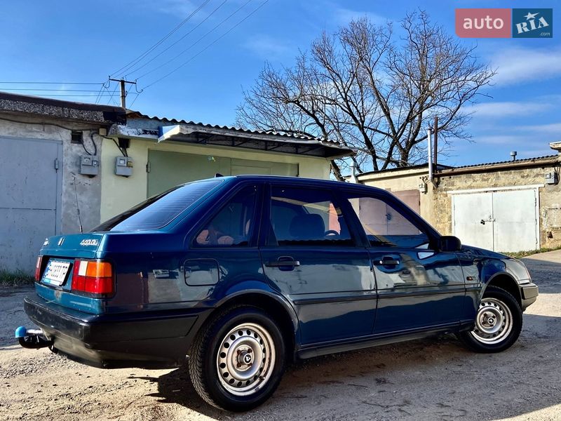 Хэтчбек Volvo 440 1990 в Одессе