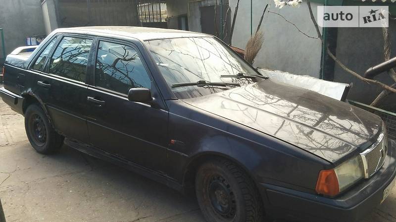 Седан Volvo 460 1991 в Одессе