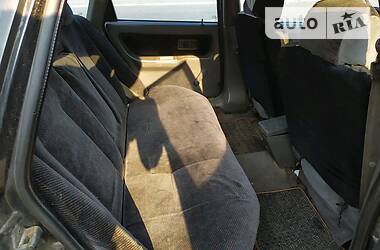 Седан Volvo 460 1991 в 