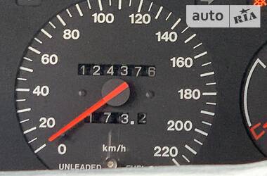 Седан Volvo 460 1992 в 