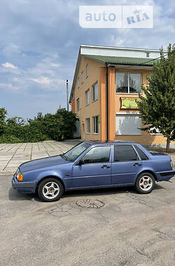 Седан Volvo 460 1992 в Василькове