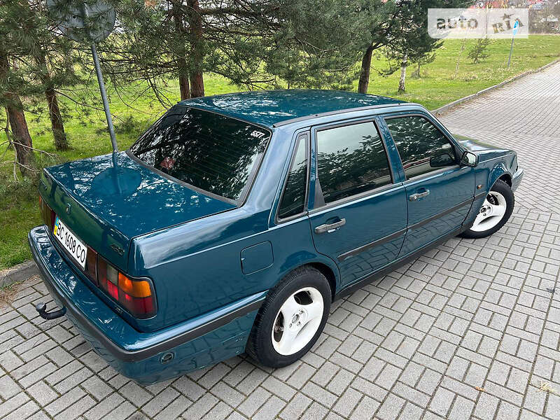 Седан Volvo 460 1996 в Дрогобичі
