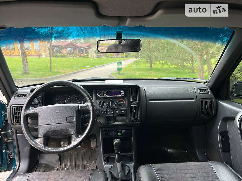 Седан Volvo 460 1996 в Дрогобичі
