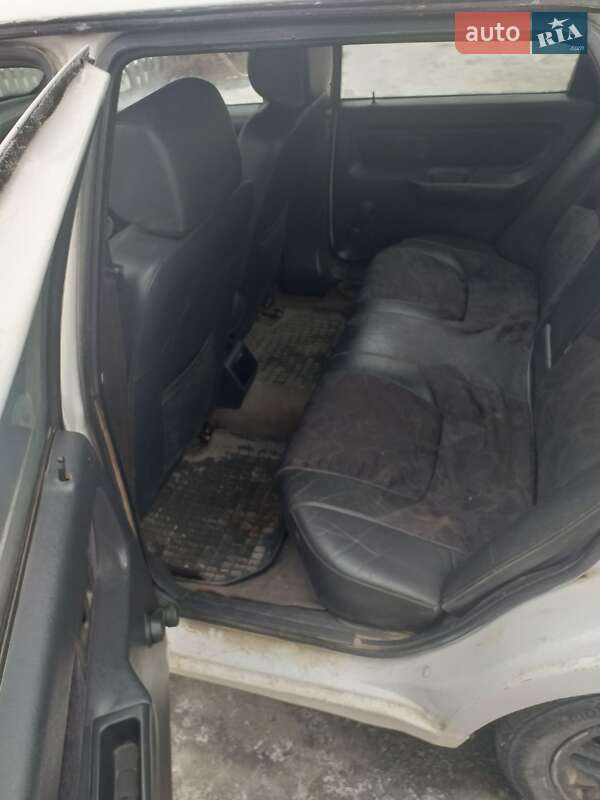 Седан Volvo 460 1993 в Звягелі
