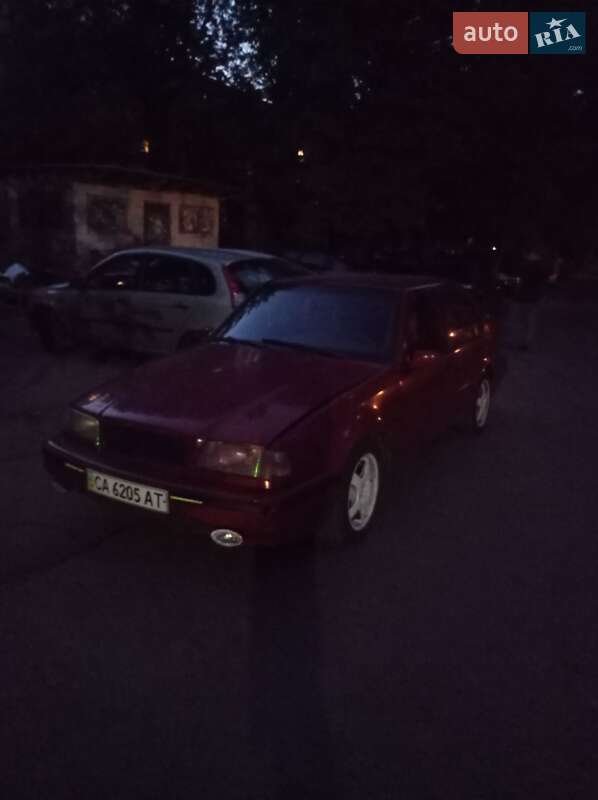 Седан Volvo 460 1994 в Черкасах