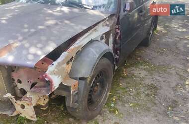 Седан Volvo 460 1993 в Луцьку