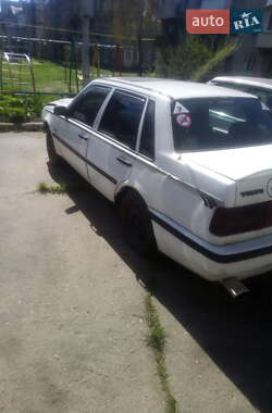 Хетчбек Volvo 460 1993 в 