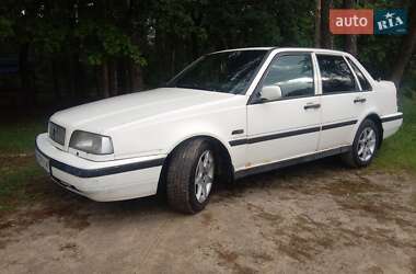Седан Volvo 460 1996 в Чернигове