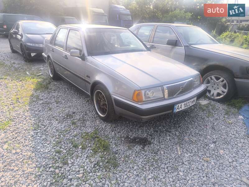 Седан Volvo 460 1992 в Києві