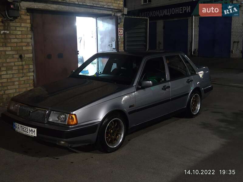 Седан Volvo 460 1992 в Києві