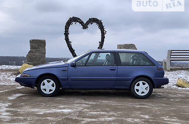 Хэтчбек Volvo 480 1994 в 