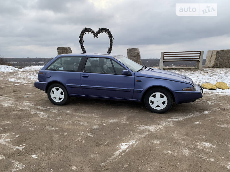 Хэтчбек Volvo 480 1994 в 