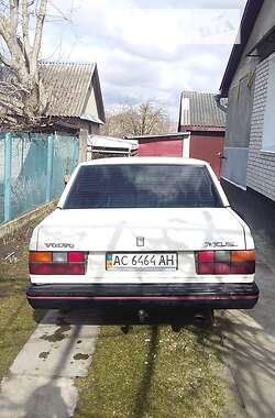 Седан Volvo 740 1985 в Демидовке