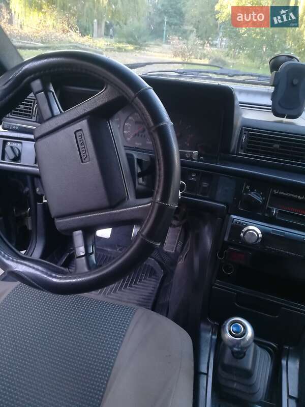 Седан Volvo 740 1988 в Кривому Розі