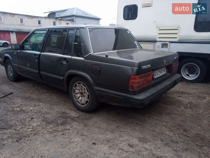 Седан Volvo 740 1989 в Києві