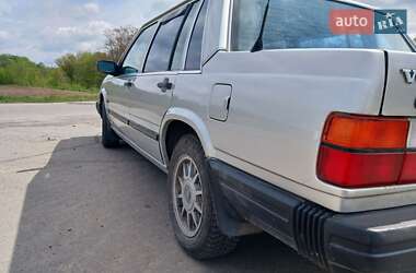 Седан Volvo 740 1984 в 