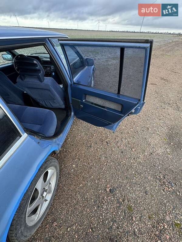 Седан Volvo 740 1989 в Южному фото 10 Седан Volvo 740 1989 в Южному