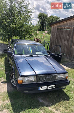 Седан Volvo 760 1984 в 